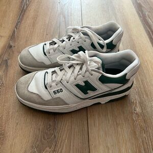 New Balance 550 White and Green women’s size 8 Sneakers